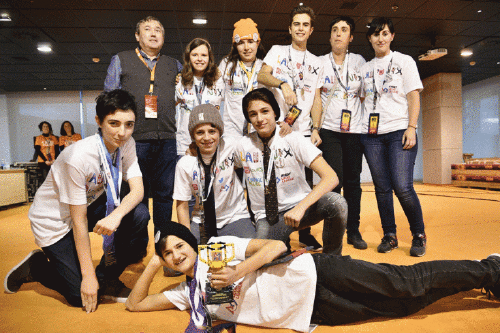 Lauronix 2 734x489 Lauronix 2 734x489