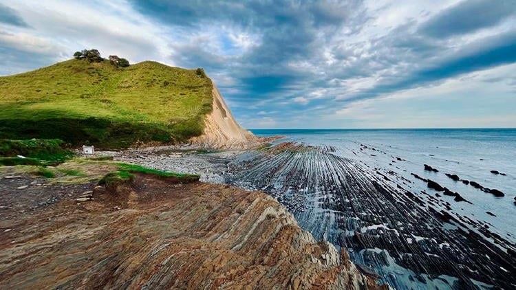 flysch zumaia playa flysch zumaia playa