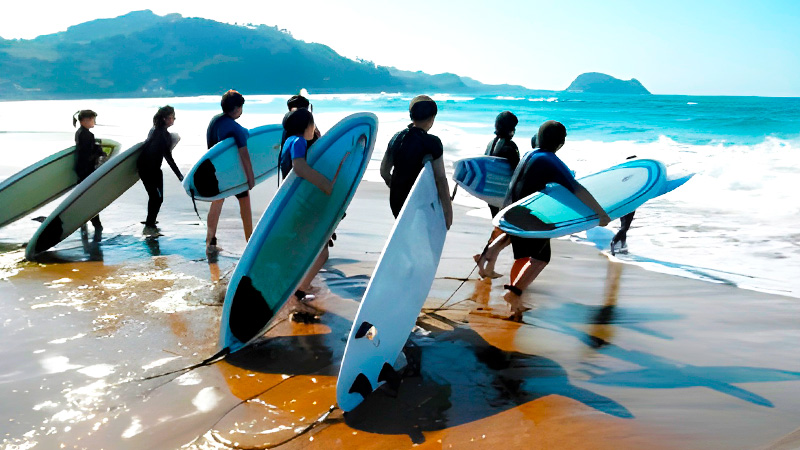 playa zarautz surf